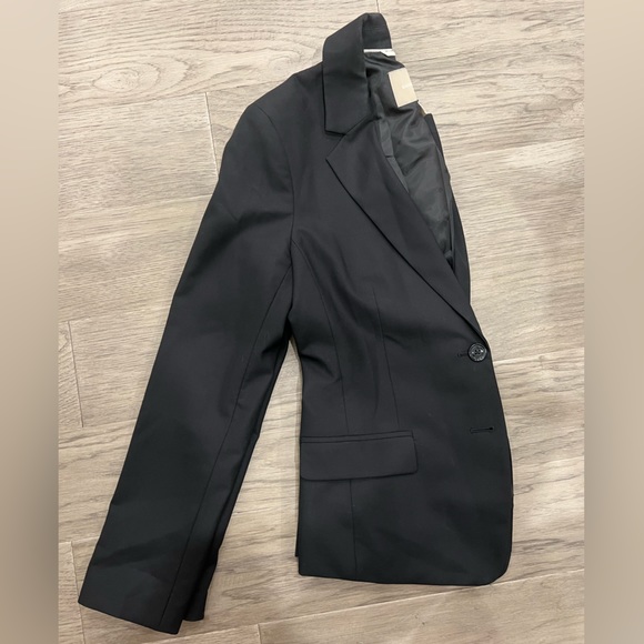 Banana Republic black blazer - Picture 3 of 4